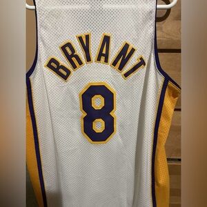Rare early 2000’s Kobe Bryant Los Angeles Lakers jersey
